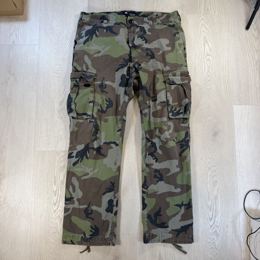 Nike SB Men's Flex FTM Camo Ripstop Cargo Pants 885863 Green Camouflage 36X30.5